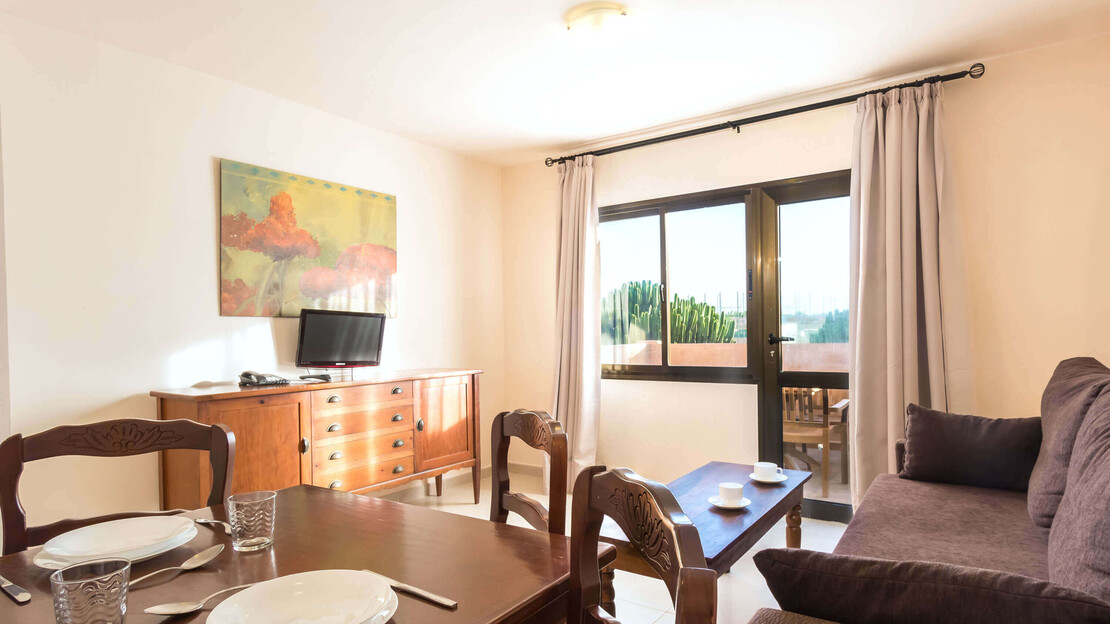 1 and 2 Bedroom Apartment